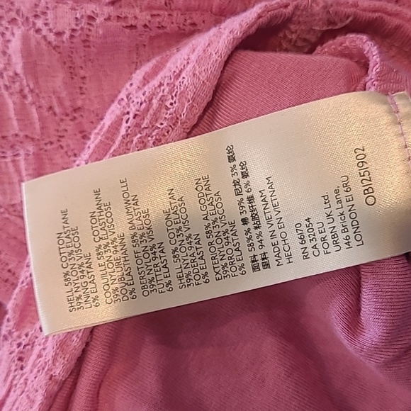 Free People Pink Eyelet Puff Sleeve Keyhole Top Size M - Picture 11 of 11